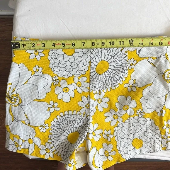 Trina Turk mod floral flat front shorts with side zip - Picture 7 of 8